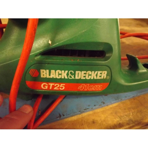 2421 - Black & Decker GT25 electric shears/hedge cutters