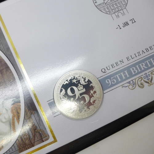 1299 - A 2021 Queen Elizabeth II's Accession, Anniversary cupro-nickel coin cover with 1977 Silver Jubilee ... 