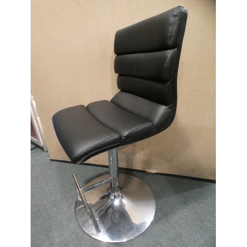 3166 - Bennett Gaslift Bar Stool (model:- CUKGLBST-1) (222-332) * This lot is subject to VAT