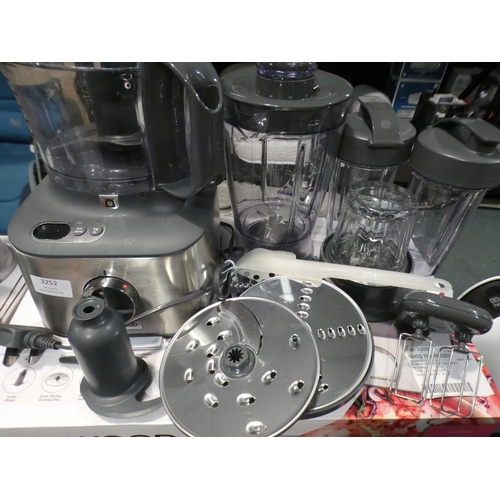 3252 - Kenwood Multipro Food Processor, RRP £99.99 + VAT (222-79) * This lot is subject to VAT