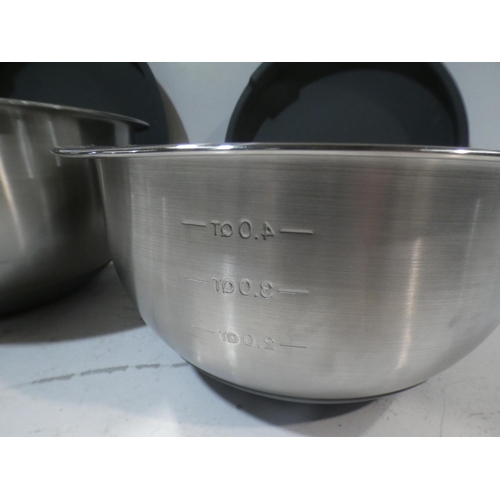 3260 - Tramontina Stainless Steel Mixing Bowls (222-373) * This lot is subject to VAT