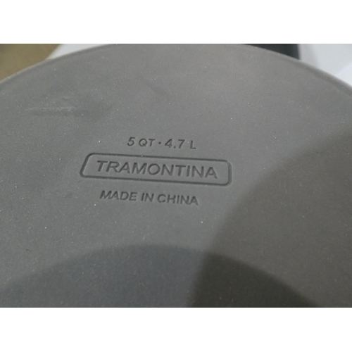 3260 - Tramontina Stainless Steel Mixing Bowls (222-373) * This lot is subject to VAT