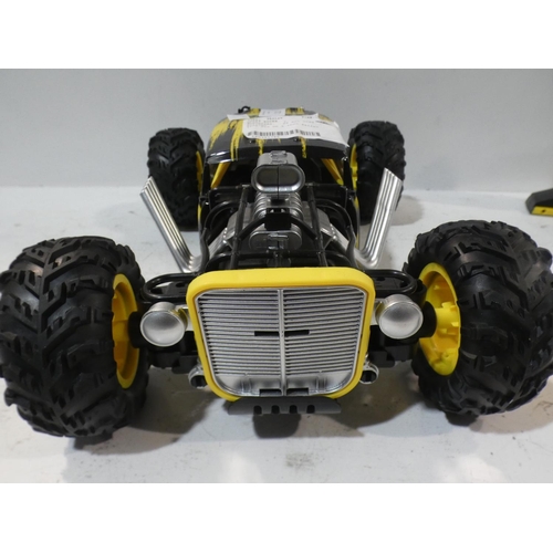 3271 - Crazy racer remote controlled car