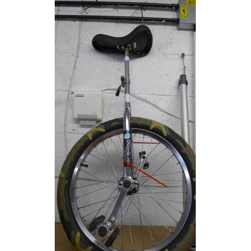 2091 - Chrome and camo unicycle with Rocker Hungry trick bike