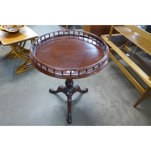 150 - A Chippendale Revival mahogany gallery top tripod table