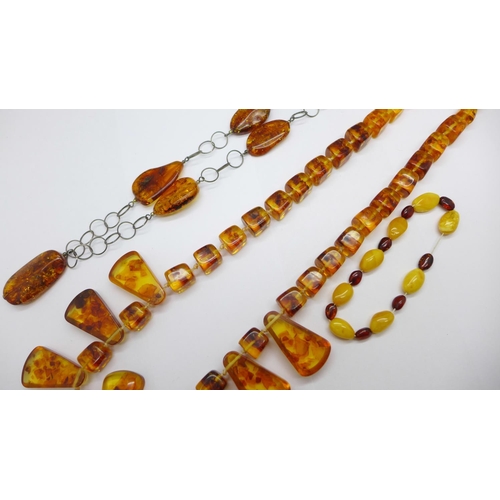 1015 - Two amber necklaces and a bracelet