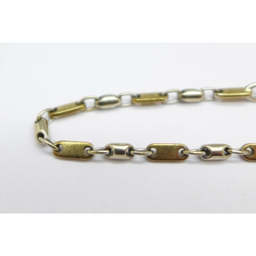 1026 - A 9ct gold bracelet, 6g