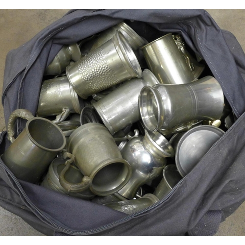 1104 - A large collection of pewter mugs and tankards **PLEASE NOTE THIS LOT IS NOT ELIGIBLE FOR POSTING AN... 