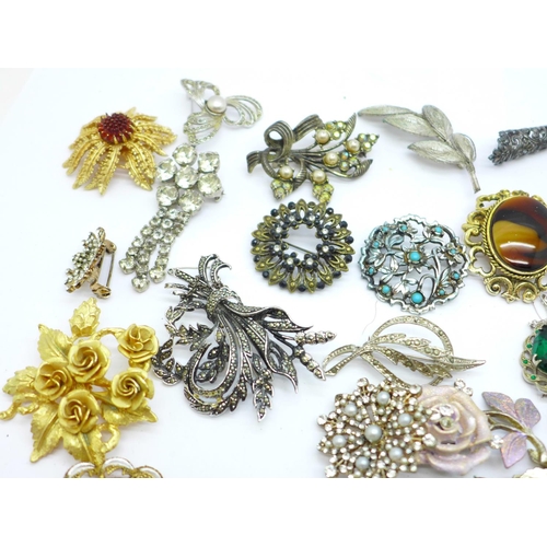 701 - Thirty-six costume brooches including filigree and two scarf clips