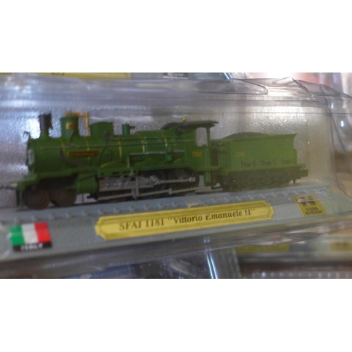 745 - Twenty-eight 'N' gauge model locomotives, packaged