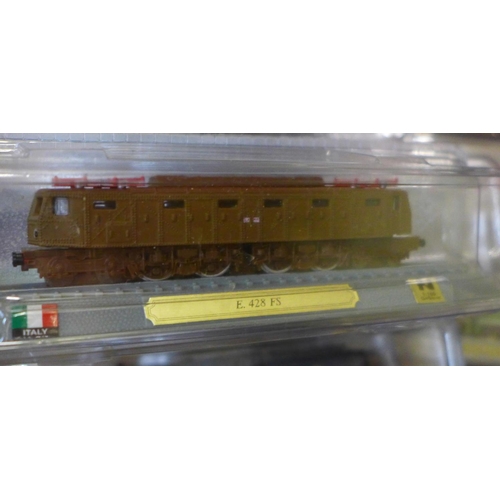 745 - Twenty-eight 'N' gauge model locomotives, packaged