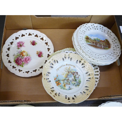 746 - Nineteen 19th and 20th Century ribbon and pierced plates and two other plates