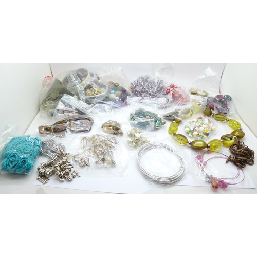 758 - Bangles, bracelets, necklaces and other costume jewellery