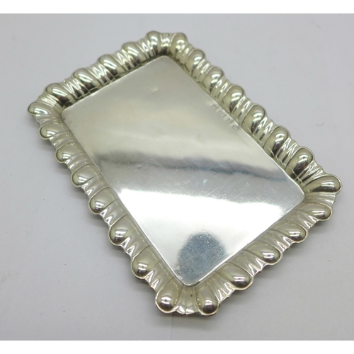 867 - A silver card tray, Birmingham 1902, 53g, 95mm x 134mm