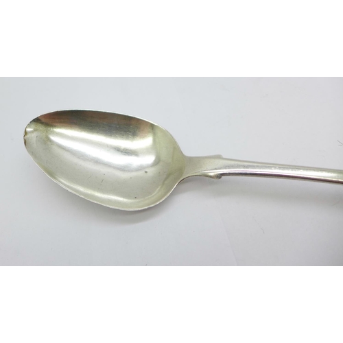 885 - A William IV silver spoon, London 1831, 59g