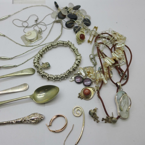 933 - Jewellery including a silver bracelet and other silver, etc.