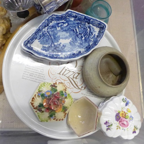 794G - A box of mixed decorative china and glass, etc.