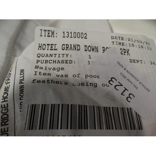 3123 - Hotel Grand Down Roll Jumbo Pillows (225 - 62 ) * This lot is subject to VAT