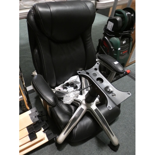 3179 - Black Leather Executive Chair (model:- E50627), RRP £159.99 + VAT     (225 - 168 ) * This lot is sub... 