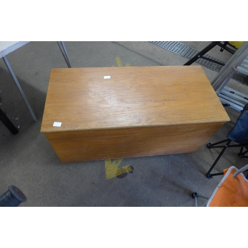 2268 - Large pine box