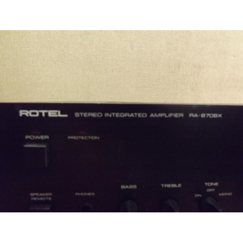 2175 - A Rotel RA-870BX amplifier - W