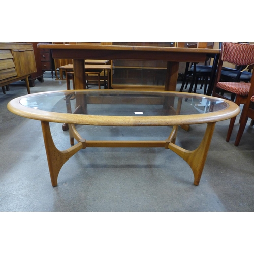 84 - A Stonehill Stateroom teak and glass topped oval coffee table