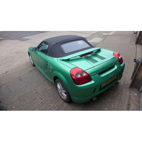 2391 - Toyota 1.8 MR2 Roadster VVTI Convertible - Date of registration 08.06.2000, personalised number plat... 