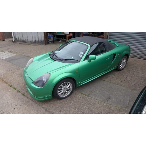 2391 - Toyota 1.8 MR2 Roadster VVTI Convertible - Date of registration 08.06.2000, personalised number plat... 