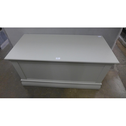 Lot 1396      