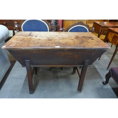 84 - A George III elm dough bin (signs of old woodworm)