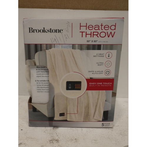 3070 - Brookstone Heated Throw  - 50 X 60 (227-207) * This lot is subject to VAT
