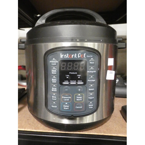 3083 - Instant Pot Duo 9 In 3 cooker (227-175) * This lot is subject to VAT