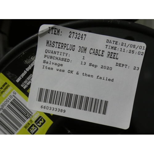 3086 - Masterplug 30M Cable Reel with bracket (227-253) * This lot is subject to VAT