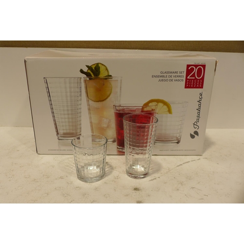 3121 - Pasabache Glassware (227-366) * This lot is subject to VAT