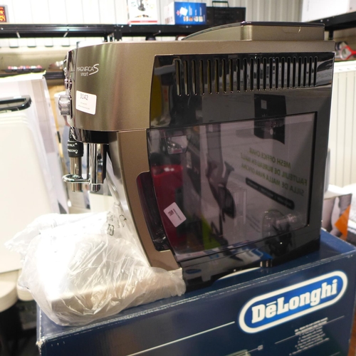 3142 - Delonghi Bean To Cup Magnifica S smart coffee machine   Model no ECAM250.33.TB, RRP £299.99 +vat  (2... 