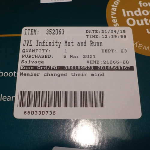3174 - Paramount Bath Mat and 2 runners (24cm x 36cm)   (227-30) * This lot is subject to VAT