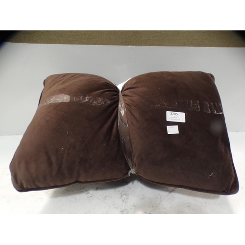 Lot 3205      