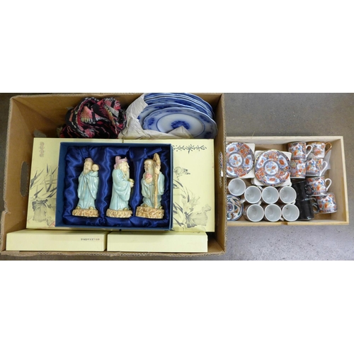 1106 - Twelve Imperial Jingshen porcelain plates, boxed, a boxed set of The Three Gods of Happiness, six fl... 