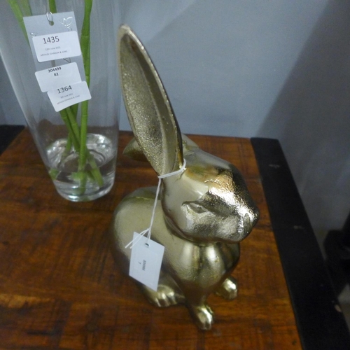 1452 - A silver metal rabbit, 25cms (7062316)   #