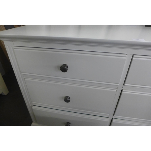 1580 - A Banbury white 6 drawer chest  *this lot is subject to VAT