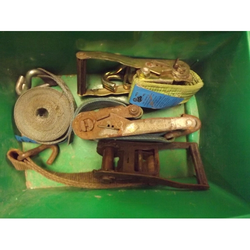 2126 - 7 Ratchets and straps - all W