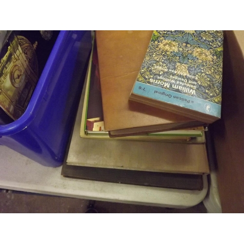 2162 - Quantity of assorted books and comics