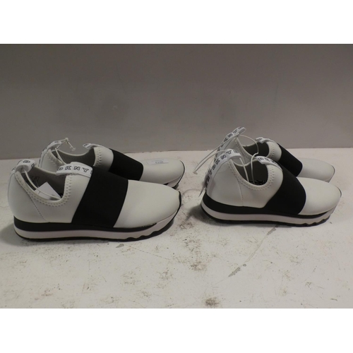 3073 - Two pairs of women's white Jayla style trainers, both size 4.5 * this lot is subject to VAT