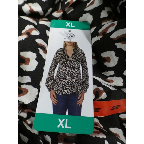 3426 - A box of lady's leopard print blouses - mixed sizes