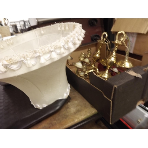 2455 - Box of chandeliers and lampshade