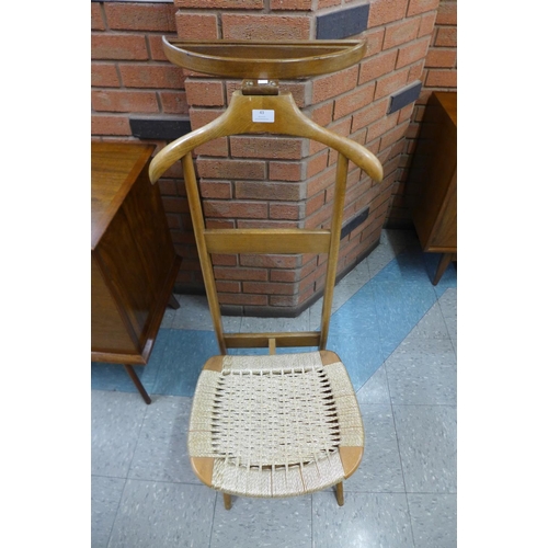 43 - A teak gentleman's valet stand/seat