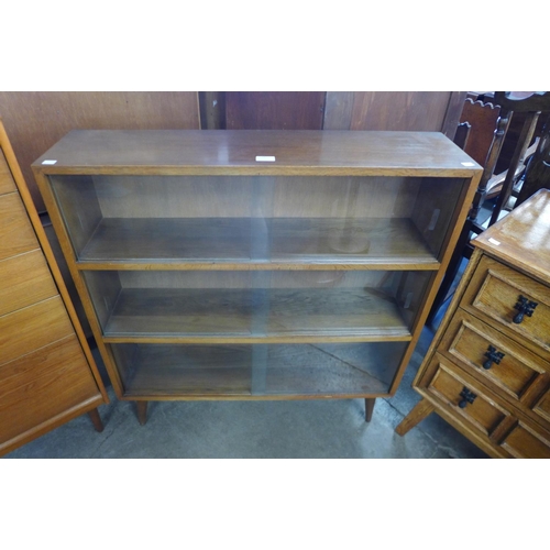 87 - A teak bookcase