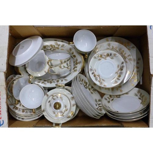 1144 - A set of Kasuga Japanese fine china **PLEASE NOTE THIS LOT IS NOT ELIGIBLE FOR POSTING AND PACKING**