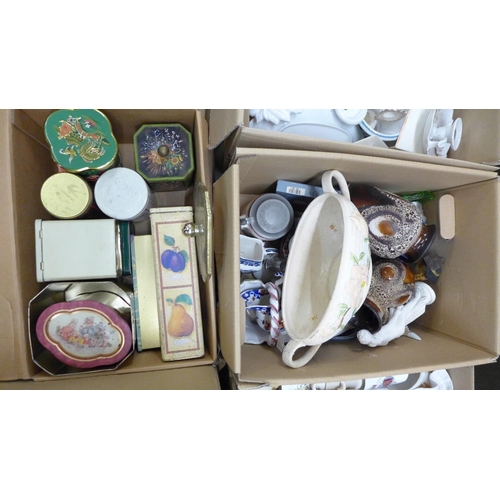 1145 - Ten boxes of assorted items **PLEASE NOTE THIS LOT IS NOT ELIGIBLE FOR POSTING AND PACKING**