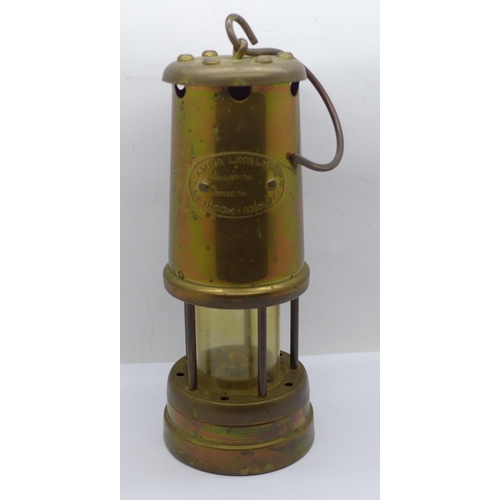 610 - A brass miner's lamp, Lamp & Limelight Company, Hockley